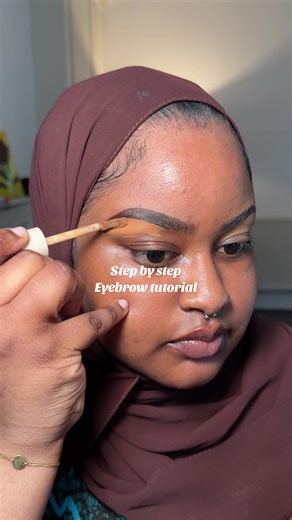 Step-by-Step Eyebrow Tutorial for Perfect Shaping