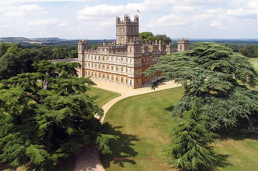 Downton Abbey & Highclere Castle Tour from London, with Oxford