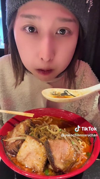 激辛ラーメン！鬼金棒で大満足のモッパン体験