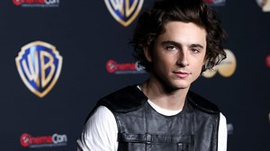 'SNL': Timothée Chalamet channels Troye Sivan, gives 'Wonka' preview