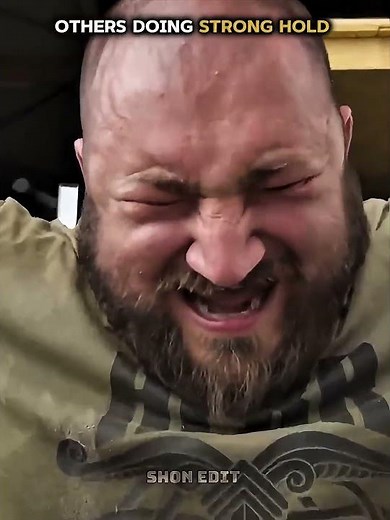 Others doing strong hold vs this guy #hold #strong #phonk #power #shorts