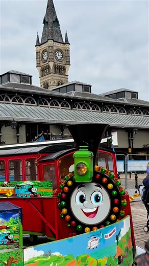 🚂 200 Years ago today… Locomotion No1 - the very first engine to make a passenger railway journey made its way from Darlington to Stockton, famously passing over the Skerne Bridge Today that journey took place again! Great to see such a good turnout! Darlington is a town with pride! #enjoydarlington #lovedarlo #sdr200 #locomotion #marketsmatter #northeast #supportlocal | Darlington Market