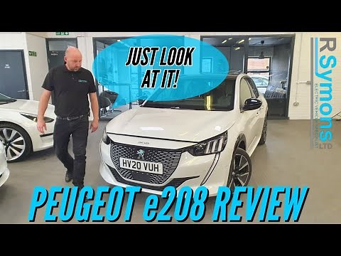 Peugeot e208 UK review - Just look at it! A great electric car.