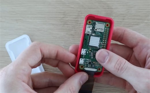 如何制作可通过互联网访问的树莓派 Zero WiFi 安全摄像头