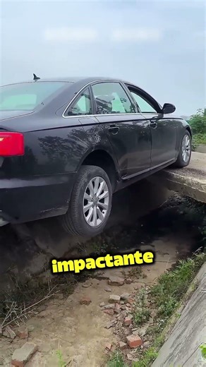 Ella Equilibró Su Auto en Una Sola Rueda... ¡Y Nadie Lo Podía Creer! 😱🚗
