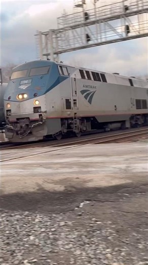 Amtrak 94 P42DC Leads Amtrak 48 Racing CSX M560 At Bayview Road Blasdell NY 12/21/25