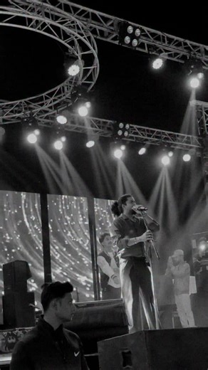 Ali dadx 🎸 on Instagram: "Yaa Ali rehem wali live ♥️🥀 . . . . . . . . . #alidadx #janamfidaehaidari #alidadxfam #asthetic #humraazband🔥 #shaheerkhan #alijee #reelsinstagram #humraazband🔥"