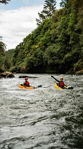 River bugging is absolutely one of the most fun things to do in New Zealand 💦 If you haven’t already heard of it, Riverbug is a super cool river experience – you’ll ride the rapids through hidden canyons and drift past cascading waterfalls, enjoying the river environment from a different perspective. We had an absolute blast floating down the Rangitāiki river. 💥 This experience is in the North Island and to find all the info search Riverbug on the Roady app ✌️ Be sure to add this to your New Z