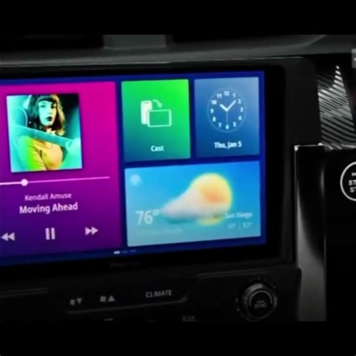 smart in car display makes every trip easier and more enjoyable