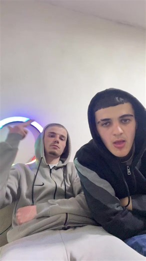 #fyp #jetonimeri #albania #viralsetqr #dhezipahiri