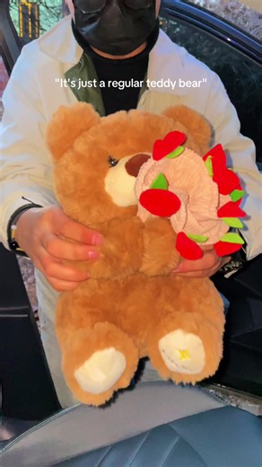 Valentine’s Day’s gift 🎁 #rosebear #teddybear #ValentinesDay #valentinesdaygift #giftforher