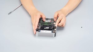 MINISFORUM AI X1-255 Mini PC Barebone with AMD Ryzen 7 255 (8C/16T, up to 4,9 GHz), HDMI/DP/USB4 (4K@120 Hz), Dual Speaker/DMIC,USB-A X 3, 2.5G LAN, Wi-Fi 7/BT5.4