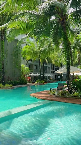 Luxury One-Bedroom Apartment Steps from Bangtao Beach