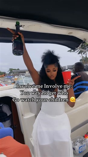 Vivienne Temitope Hassan on Instagram: "You wan carry children come Oblee keh😩abeg stay house with your bundle of joy 🤣🤣🤣 . . #mummyzayne #mominfluencer #fypviralシ #involvemetrend #oblee #explorepage #dettydecember"