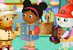 Daniel Tiger 1-32  Katerina's Costume - Dress Up Day [Nanto]