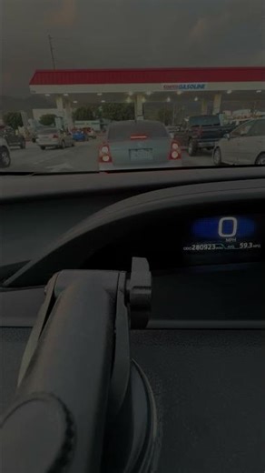 Toyota Prius Prime Limited 2021 over 280923 miles 😀