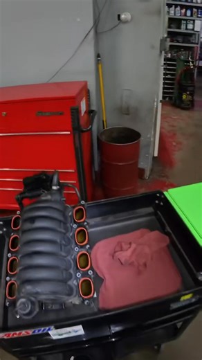 #mechaniclife #auto #mechanic #tipsandtricks #maintenance #car #fyp #carmechanic | June Eata