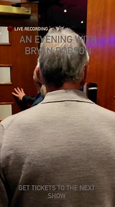 🎤 Bryan Robson has just walked on stage for his live interview. Join the next event at superstarspeakers.co.uk/tickets #Manchesterunited #giftideas #experiencegifts #bryanrobson #MeetCelebrities | Superstar Speakers