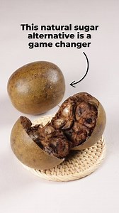 Pranav Joshi on Instagram: "A natural sugar alternative that will change how you eat. Monk fruit is a rare fruit. Found only in certain places of south china and now in few pockets elsewhere too. The mogrosides present in Monk fruit are like 200x sweeter than normal sugar. Do you see how insane that is? The daily sugar replacer Everyday Sweet from @trunativ balances out this sweetness with erythritol. This makes it extremely versatile. For more in-depth reading on these substances, check out - 1