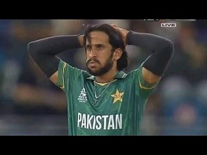 Hassan Ali drop The catch 😱 Aus vs pak t20 world cup 2021 Semi Final (11-11-2021)