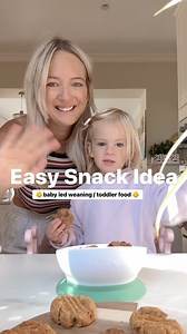 Save this idea for later, full recipe is below. This one gets the thumbs up from both Dafni and my husband 🙃 Chickpeas are high in iron and that’s definitely something we want our little ones to be getting enough of. Great for on the go, and the perfect snack. 🍪 Easy Chickpea Cookies 🍪 👶BLW from 12 months 1 x 400g can of chickpeas, drained 2 tbsp peanut butter 60g oats 1 tbsp butter, melted and cooled 1 tsp basking powder 2 tsp vanilla extract Optional extras: 1 tbsp honey (12months ) and/or