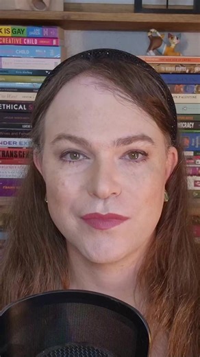 What happens when a movement meant to liberate women quietly centres whiteness, Westernness, and middle-class comfort — and then calls itself “global”? In the first episode of the Gender Under Pressure series, @aurorabcounselling explores why African feminists have long challenged Anglo-American feminist frameworks, and what psychology misses when it ignores context, history, and power. This episode looks at colonial legacies, gender, race, disability, and trans exclusion — and why African femin