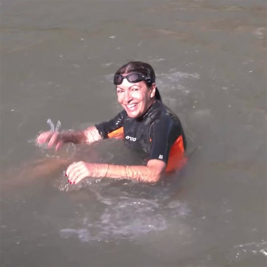 The mayor of Paris swam in the cleaned-up Seine on Wednesday, after a $1.5 billion project to stop the flow of sewage and industrial waste into the water. The murky river will be a focal point of the Olympic Games in the city this month. https://nyti.ms/3SbOfHU | The New York Times