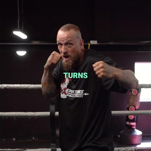 Master Boxing Hooks: Essential Technique Breakdown #shorts