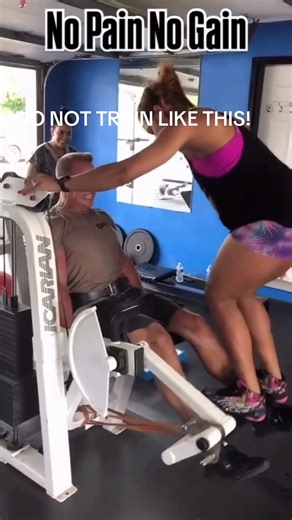 #training #gymtime #injury #bodybuilder