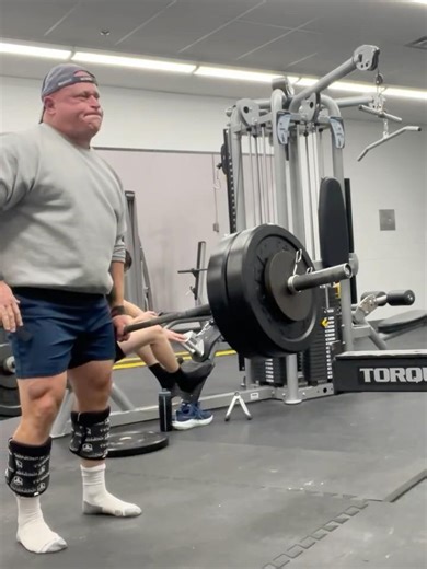 247lb Suitcase Deadlift #corestrength #over50