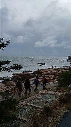 Ocean Path Along Park Loop Road Acadia NP Acadia Woody Tours '25 Highlights Hikers Waves Otter Point
