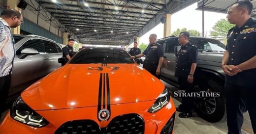 Rolls-Royce with RM54k road tax among 73 luxury cars seized over arrears [WATCH] | New Straits Times