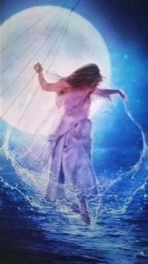 people under the head of the Moon vs me