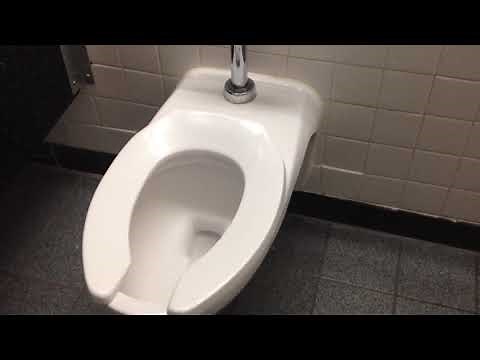 138: Regal Cinemas New York Men's Restroom (Full Shoot)