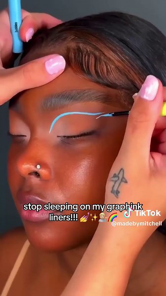 Tips for Using Graphic Eyeliner: Make Your Eyes Pop!