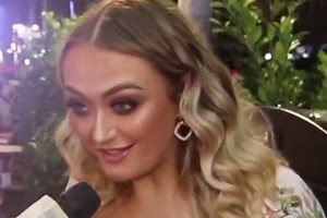 Woman shares epic Tinder fail after date made her sit through meal with his MUM