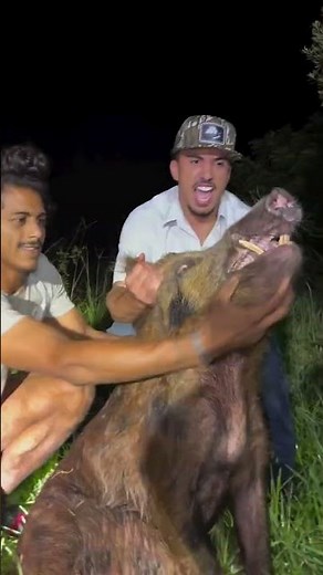 😱🐗WE CAUGHT HOGZILLA🐗😱Beyond grateful for this traditional Florida experience!