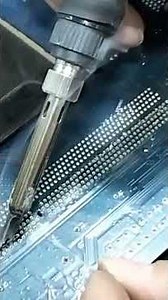 تغير سوكت رامات لمازر بورد #computer #motherboardrepair #اجهزة_الكترونية #pc #كمبيوتر #اكسبلور #hd