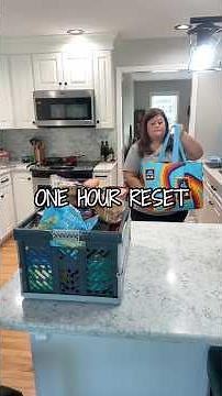 One Hour Reset 💪🏻 #asmrclean #cleaningsounds #asmrrestock #cleaningmode #letsclean #lindseyerin