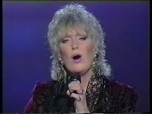 Dusty Springfield - Go Easy On Me 1995