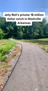 Ready to see it bro @Brantley Gilbert @officialjellyroll #jellyroll #JellyRollConcert | Jelly Roll Fans