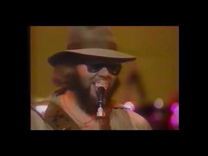 Hank Williams jr. - All My Rowdy Friends Are Coming Over Tonight (live) 1985