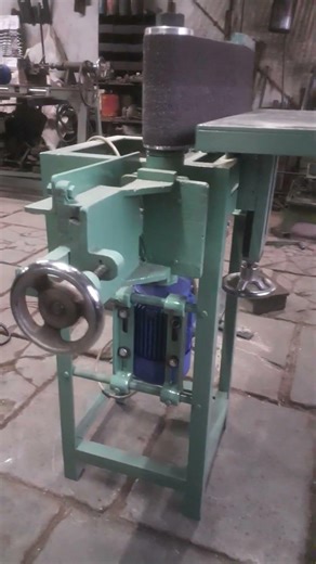 Vertical belt sander machine.