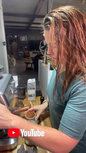 Just a snip of today’s live over on YouTube….proof latte art is an uphill battle. Check my bio for the link to the full live! Today’s coffee: @roundmountaincoffee Pinnacle Blend Milk @oatly Barista Blend Cup KJ’s wood and Clay @joannelewis999 Machine @breville Barista Express Don’t forget check my bio for November coffee giveaway #freeandontheroad #latteart #breville #oatly #roundmountaincoffee | Free And On The Road