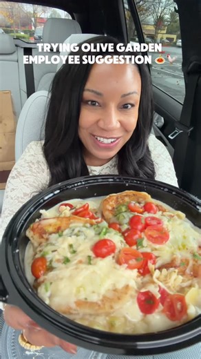 Alexis Frost on Instagram: "Your order might = my next meal 😌👇🏽 what should I try next? I bet this would be good with the chicken Parmesan too . @olivegarden #olivegarden #tastetest #fastfood #foodie"