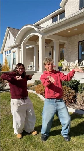 Are we loving this NEW Duo!!! 🤍 #16kids #bigfamily #ootd #notenoughnelsons #nenfam