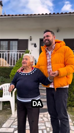 João Valentim on Instagram: "Uma vinda à Serra da Estrela não podia terminar sem a minha visita à Virinha. Uma entrevistada que se tornou amiga ♥️"