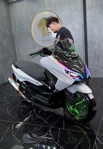 หล่อกลับลพบุรี #สจแคราย #Tenshop #JRcarbon #SCMOTO #Forza350