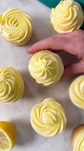 Your taste buds won’t know what hit them. This lemon frosting is so perfectly, brilliantly lemon flavored it’s hard not to eat it by the spoonful 🍋 This recipe took a hundred tries to get right but it was worth every failed, lackluster batch because... WOW, that flavor... Everyone is going to be asking you for the recipe, I guarantee it. For the recipe, comment “lemon” or find it here: https://sugarspunrun.com/lemon-frosting/ #lemonfrosting #frosting #madefromscratch #baking #recipeoftheday #in