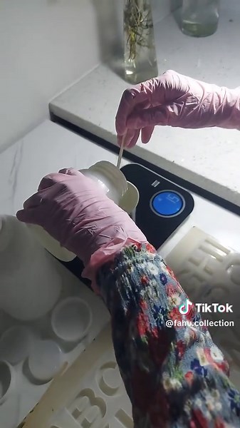 🌊✨ Behind the scenes of some island magic! Crafting beach-inspired resin letters using real sand, tiny shells, and ocean tones — all inspired by the Maldives. 💙🏝️ Every piece tells a story of sun, sea, and serenity. 📞 For orders: 7940727 #ResinArt #BeachTheme #BehindTheScenes #FahuCollection #OceanVibes #MaldivianCrafts #HandmadeWithLove #ResinLetters #EpoxyMagic #DIYProcess #CraftTok #InstaArt #IslandInspired #MaldivesArt #ArtInProgress